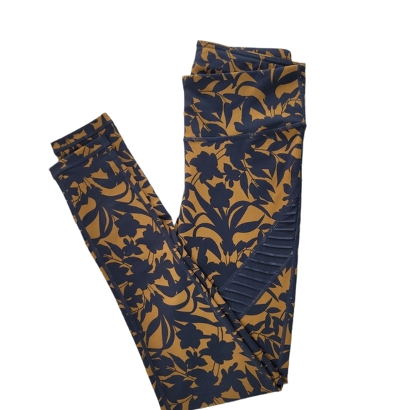 MONO B Floral Leggins - Picture 2 of 8